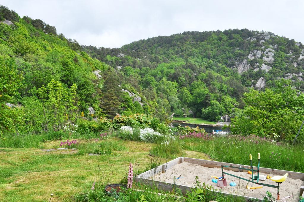 Hei Og Hav - I Torbjorn Egners Ferierike Villa Mandal Buitenkant foto